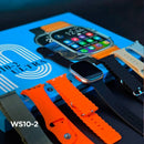 Kit WS10-2 ULTRA com smartwatch estilo Ultra e 7 pulseiras coloridas sobre a caixa azul
