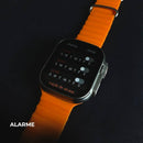 Smartwatch WS10-2 ULTRA com pulseira laranja exibindo alarmes configurados
